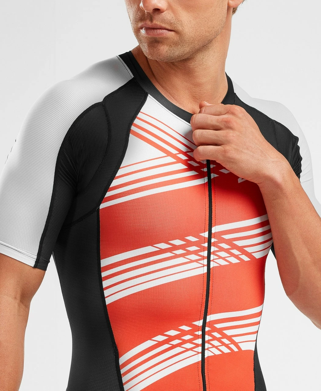 2XU - Compression Full Zip Sleeved Trisuit - Men's 9 2XU - Compression Full Zip Sleeved Trisuit - Men's - Image 9