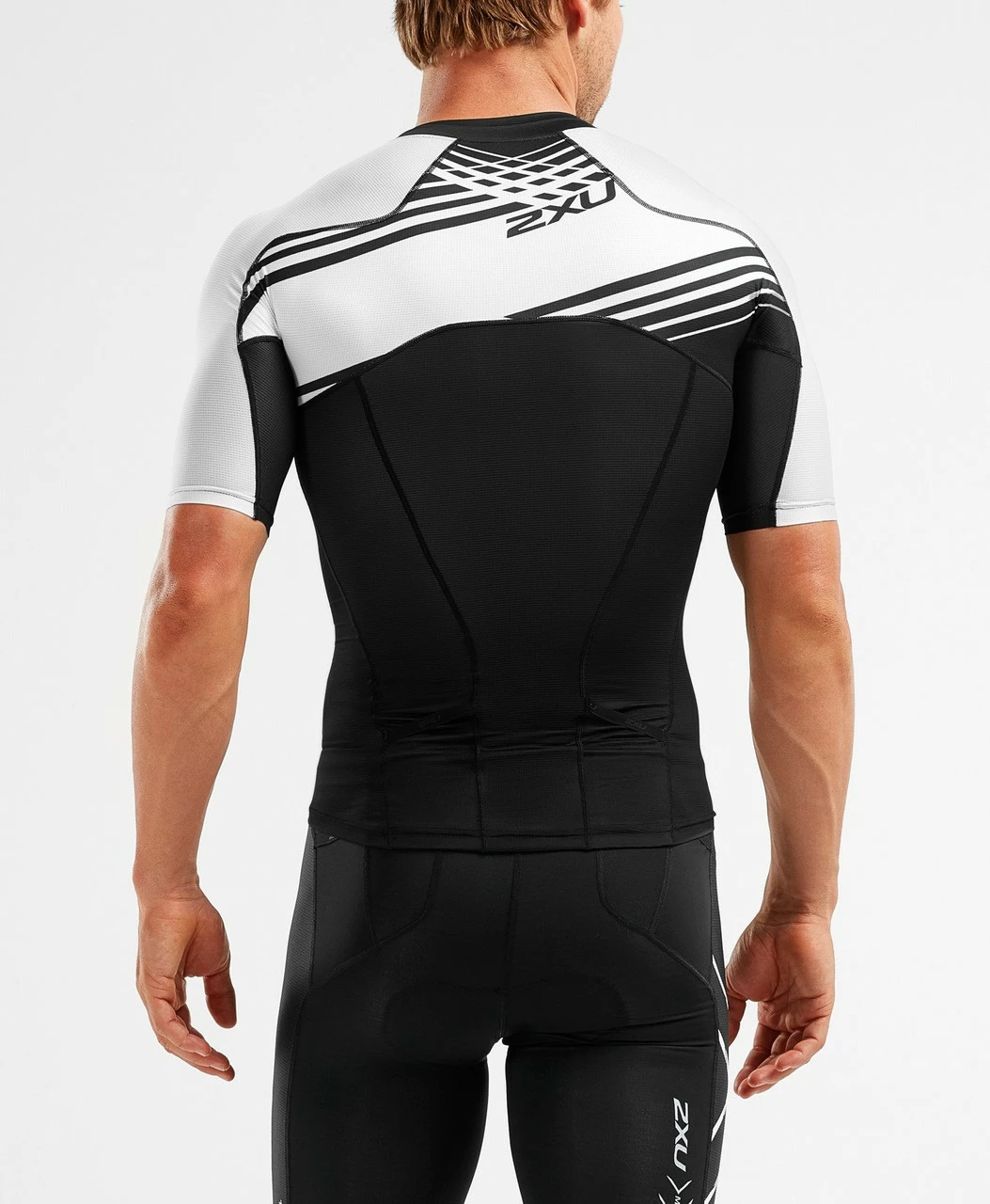 2XU - Compression Sleeved Top - Men's 12 2XU - Compression Sleeved Top - Men's - Image 12