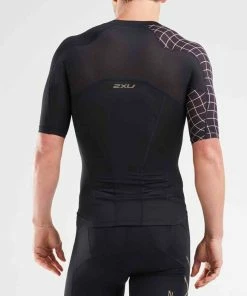 2XU - Men's Compression Sleeved Top -ZONE3 shop MT5518a BLK GLD 01 squashed 33257.1618316563