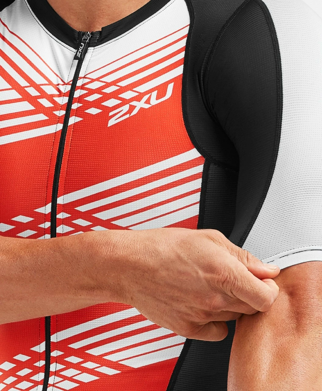 2XU - Compression Sleeved Top - Men's 7 2XU - Compression Sleeved Top - Men's - Image 7