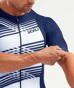 2XU - Compression Sleeved Top - Men's 30 2XU - Compression Sleeved Top - Men's -ZONE3 shop MT5518a NVY NWL 03 22517.1664195202