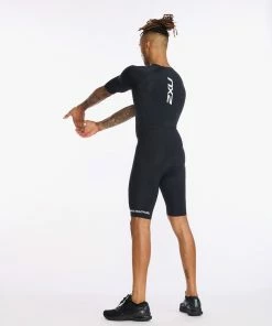 2XU - Aero Sleeved Trisuit - Men's - Black/White - 2023 -ZONE3 shop MT6426d BLK WHT 06 80564.1656402660