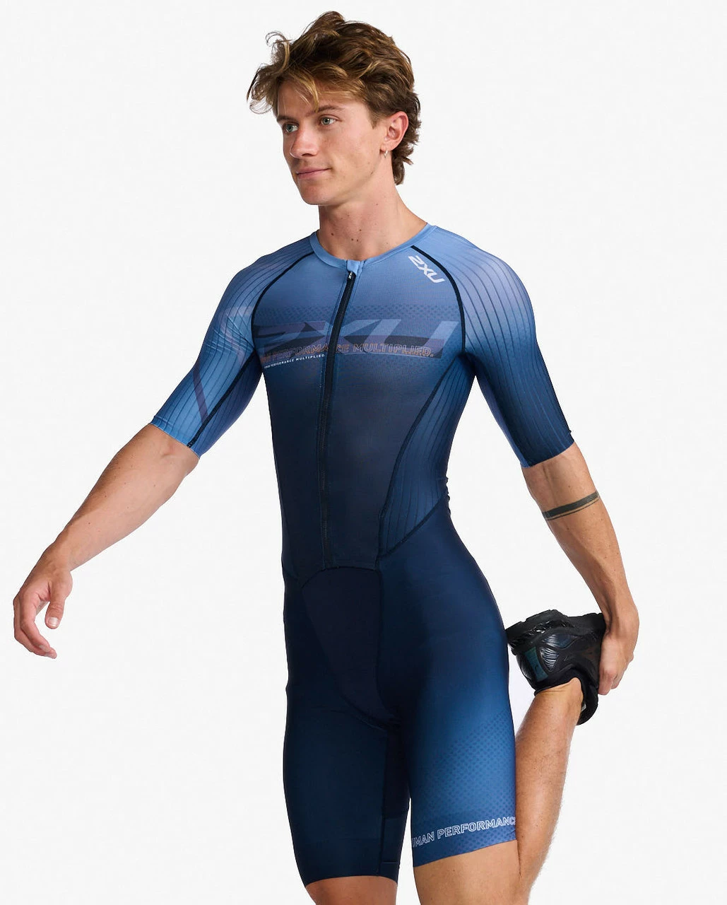 2XU - Aero Sleeved Trisuit - Men's - Midnight/Turmeric 2 2XU - Aero Sleeved Trisuit - Men's - Midnight/Turmeric - Image 2