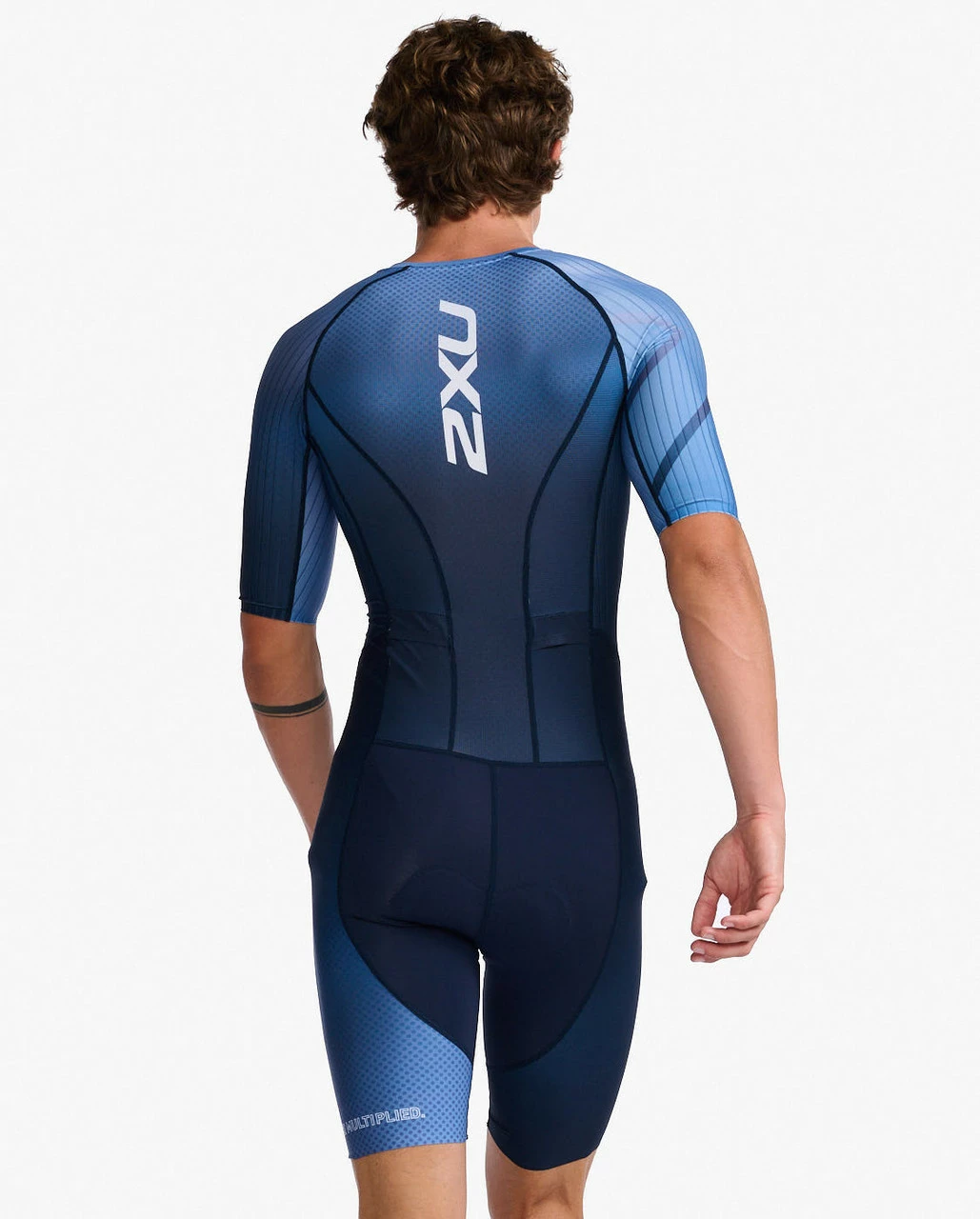 2XU - Aero Sleeved Trisuit - Men's - Midnight/Turmeric 3 2XU - Aero Sleeved Trisuit - Men's - Midnight/Turmeric - Image 3