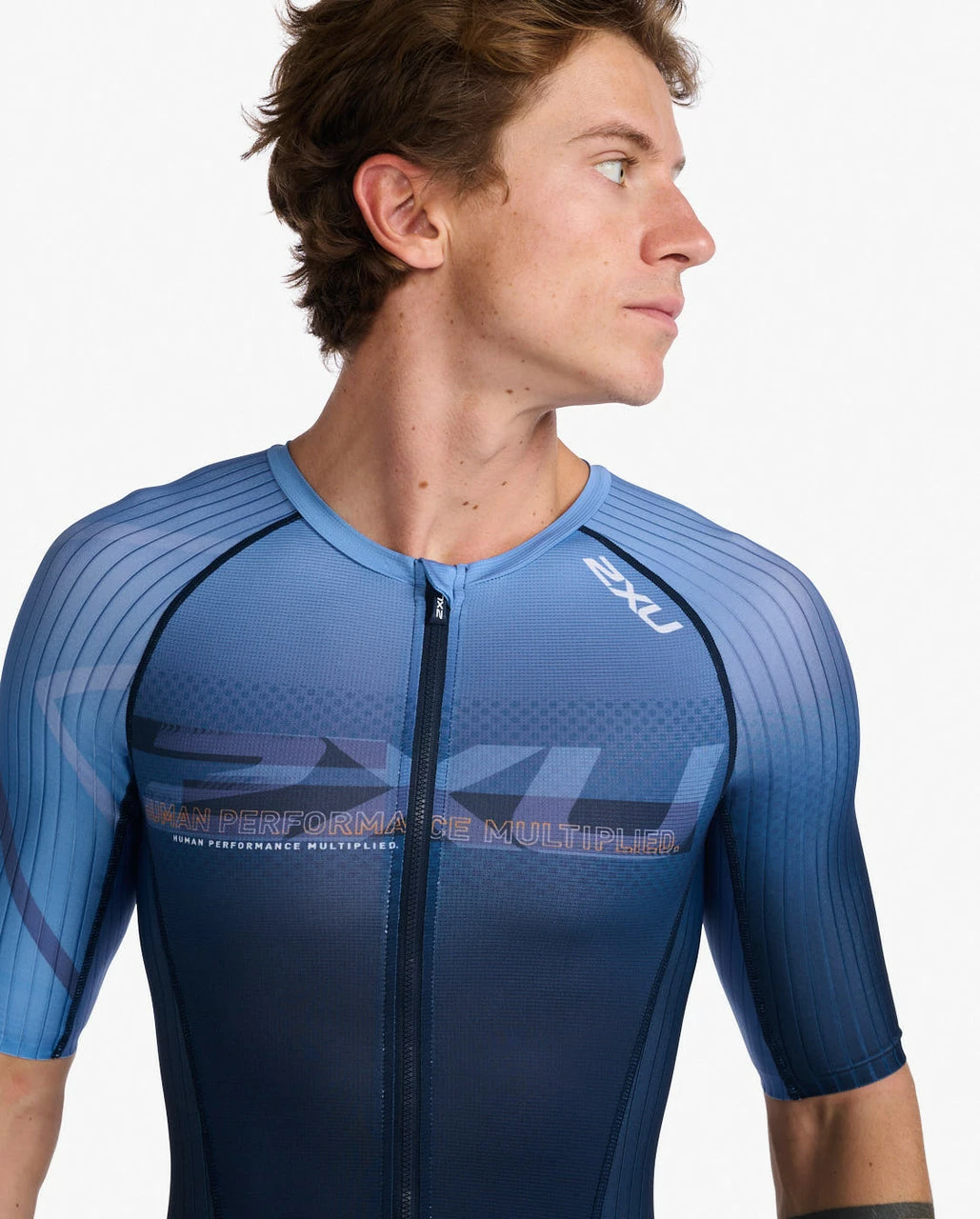 2XU - Aero Sleeved Trisuit - Men's - Midnight/Turmeric 4 2XU - Aero Sleeved Trisuit - Men's - Midnight/Turmeric - Image 4