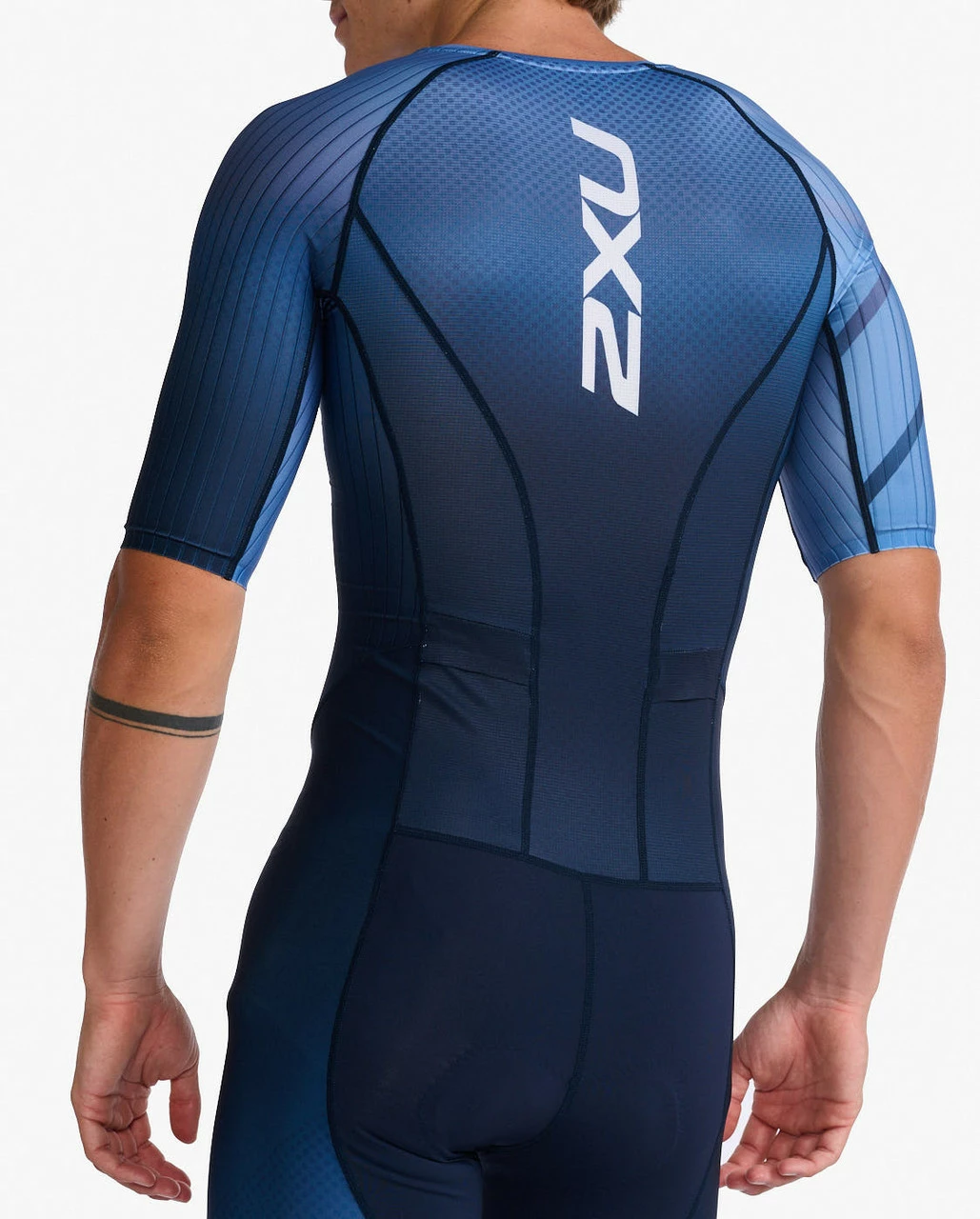 2XU - Aero Sleeved Trisuit - Men's - Midnight/Turmeric 7 2XU - Aero Sleeved Trisuit - Men's - Midnight/Turmeric - Image 7
