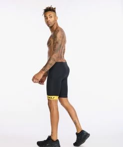 2XU - Core Tri Short - Men's - Black/Sulphur -ZONE3 shop MT6439b BLK SUL 14 01270.1660736783