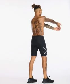 2XU - Core Tri Short - Men's - Black/White - 2023 27 2XU - Core Tri Short - Men's - Black/White - 2023 -ZONE3 shop MT6439b BLK WHT 09 89565.1651831106