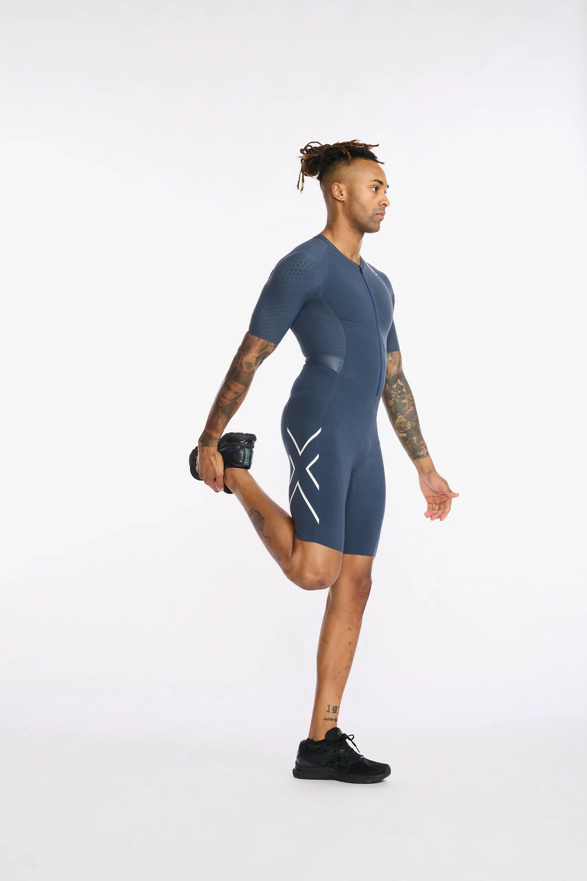 2XU - Light Speed Tech Sleeved Trisuit - Men's - Outerspace/White - 2023 13 2XU - Light Speed Tech Sleeved Trisuit - Men's - Outerspace/White - 2023 - Image 13