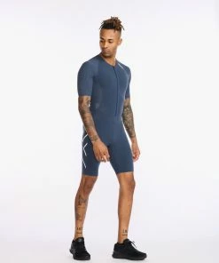 2XU - Light Speed Tech Sleeved Trisuit - Men's - Outerspace/White - 2023 24 2XU - Light Speed Tech Sleeved Trisuit - Men's - Outerspace/White - 2023 -ZONE3 shop MT6633d OUT WHT 12 11189.1653898747