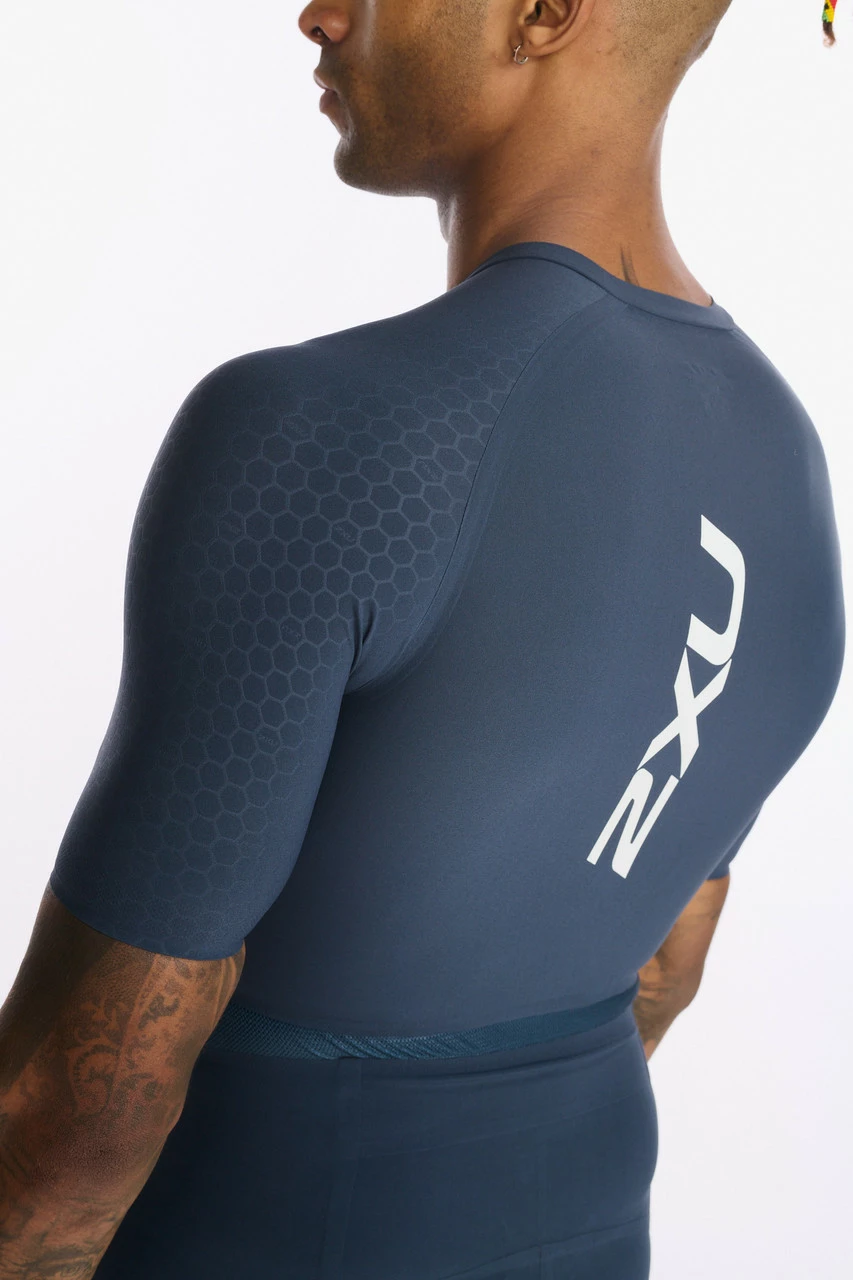 2XU - Light Speed Tech Sleeved Trisuit - Men's - Outerspace/White - 2023 17 2XU - Light Speed Tech Sleeved Trisuit - Men's - Outerspace/White - 2023 - Image 17