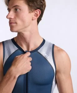 2XU - Light Speed Front Zip Trisuit - Men's - Midnight/White - 2023 25 2XU - Light Speed Front Zip Trisuit - Men's - Midnight/White - 2023 -ZONE3 shop MT6660d MDN WHT 19 17109.1666343260