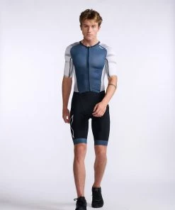 2XU - Light Speed Sleeved Trisuit - Men's - Midnight/White - 2023 -ZONE3 shop MT7019d MDN WHT 03 51361.1666343084