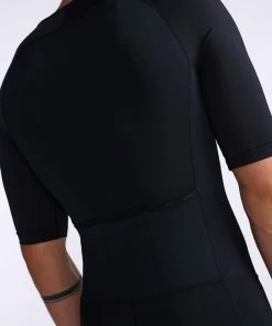 2XU - Core Sleeved Trisuit - Men's - Black/White - 2023 -ZONE3 shop MT7043d BLK WHT 23 87675.1666343168