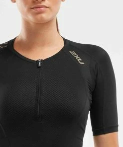 2XU - Compression Sleeved Tri Top - Women's -ZONE3 shop WT6058a BLK GLD 04 squashed 95785.1649947973