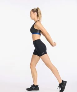 2XU - Aero Tri Crop - Women's - Black/White - 2023 26 2XU - Aero Tri Crop - Women's - Black/White - 2023 -ZONE3 shop WT6434a BLK WHT 07 68045.1653898811