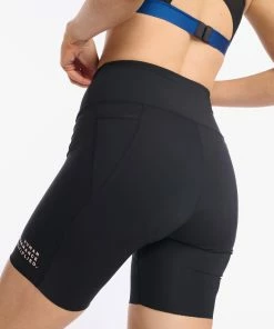 2XU - Aero 7 Inch Tri Short - Women's - Black/Peach Whip 40 2XU - Aero 7 Inch Tri Short - Women's - Black/Peach Whip -ZONE3 shop WT6435b BLK PCW 20 29589.1646143112