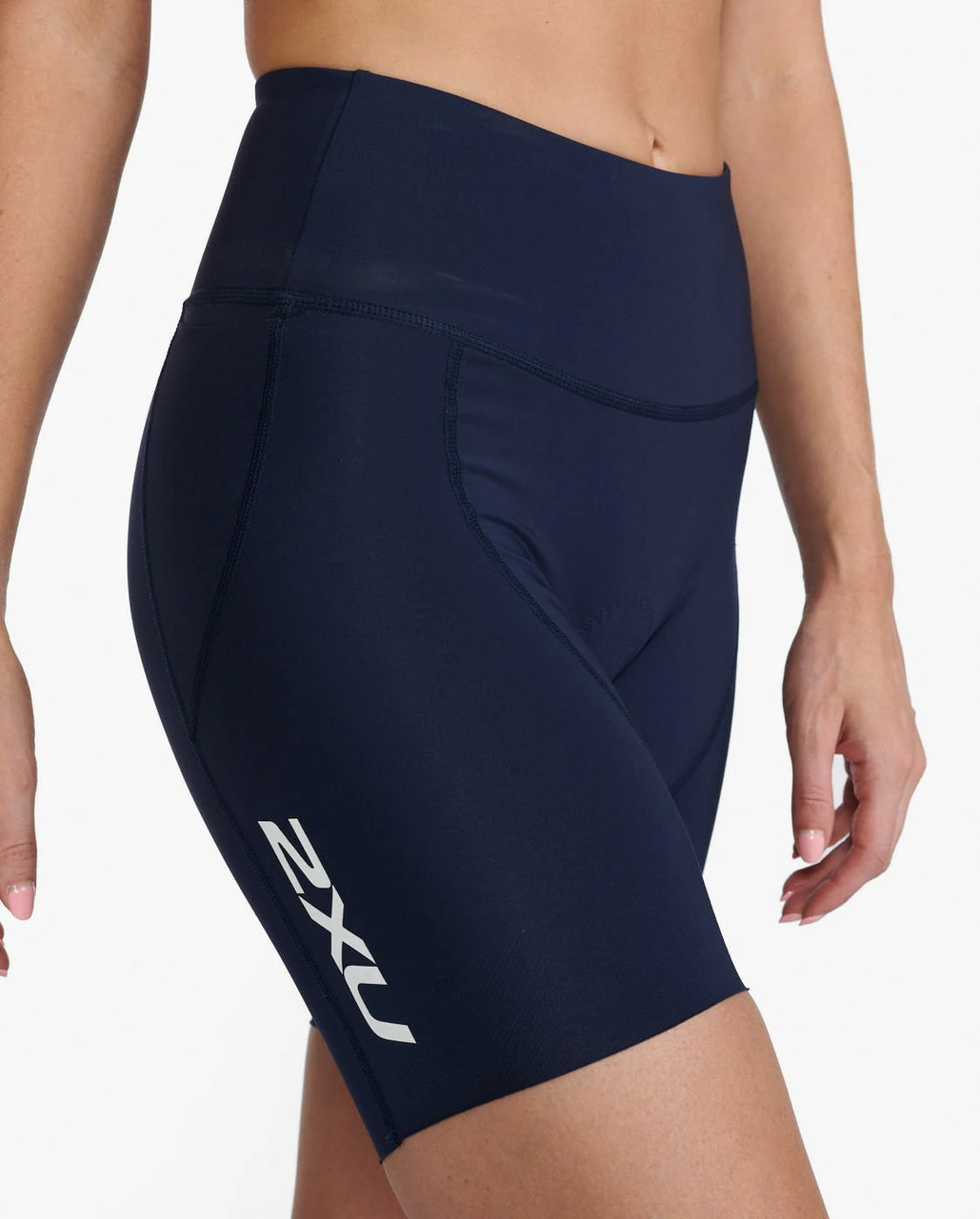 2XU - Aero 7 Inch Tri Short - Women's - Midnight/White 3 2XU - Aero 7 Inch Tri Short - Women's - Midnight/White - Image 3