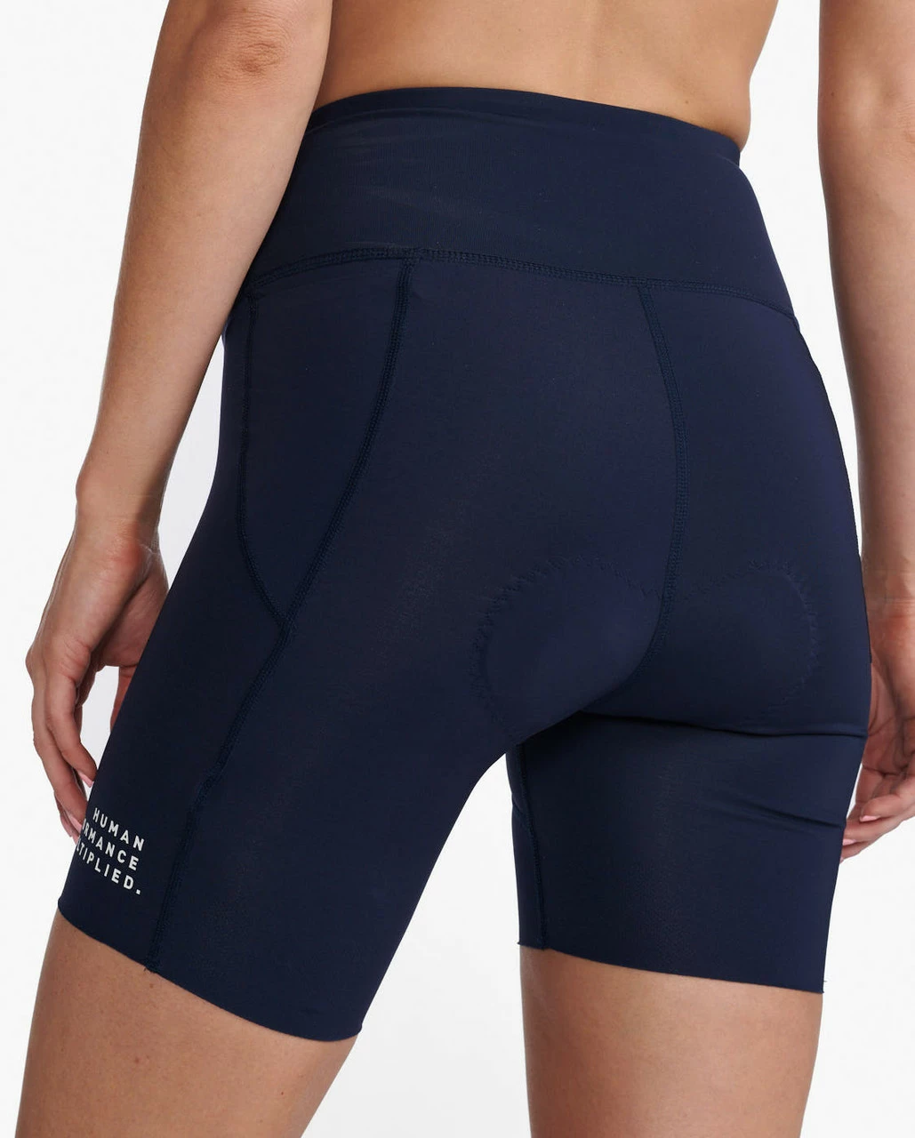 2XU - Aero 7 Inch Tri Short - Women's - Midnight/White 5 2XU - Aero 7 Inch Tri Short - Women's - Midnight/White - Image 5