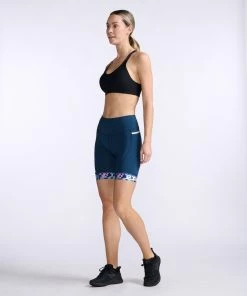2XU - Core Tri Short - Women's - Moonlight/White - 2023 17 2XU - Core Tri Short - Women's - Moonlight/White - 2023 -ZONE3 shop WT6442b MNL WHT 15 25741.1666342874