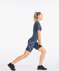 2XU - Light Speed Tech Sleeved Trisuit - Women's - Outerspace/White Reflective - 2023 32 2XU - Light Speed Tech Sleeved Trisuit - Women's - Outerspace/White Reflective - 2023 -ZONE3 shop WT6634d OUT WRF 13 52886.1653898833