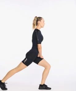 2XU - Aero Tri Sleeved Top - Women's - Black/Hyper Coral 27 2XU - Aero Tri Sleeved Top - Women's - Black/Hyper Coral -ZONE3 shop WT6666a BLK HYC 13 78214.1645198506